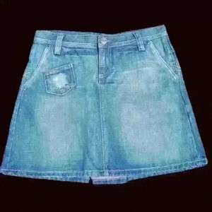 Y2K BCBGirls denim skirt size 2